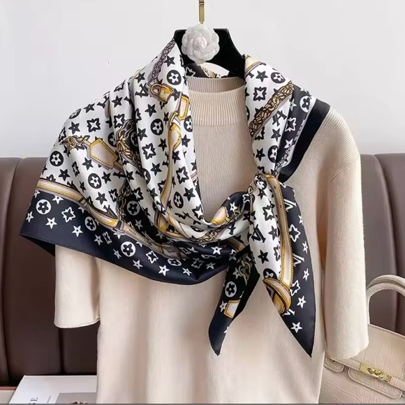 Accessories - Fashion Scarf